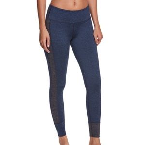 Vuori Asymmetric Block Leggings
